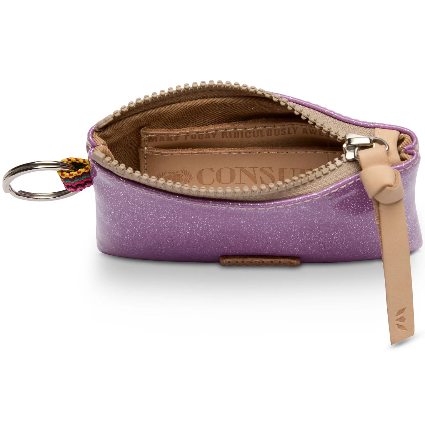 Consuela Pouch, Twy